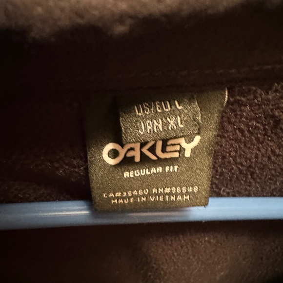 Oakley Checkered Black and Gray Jacket - Picture 5 of 6